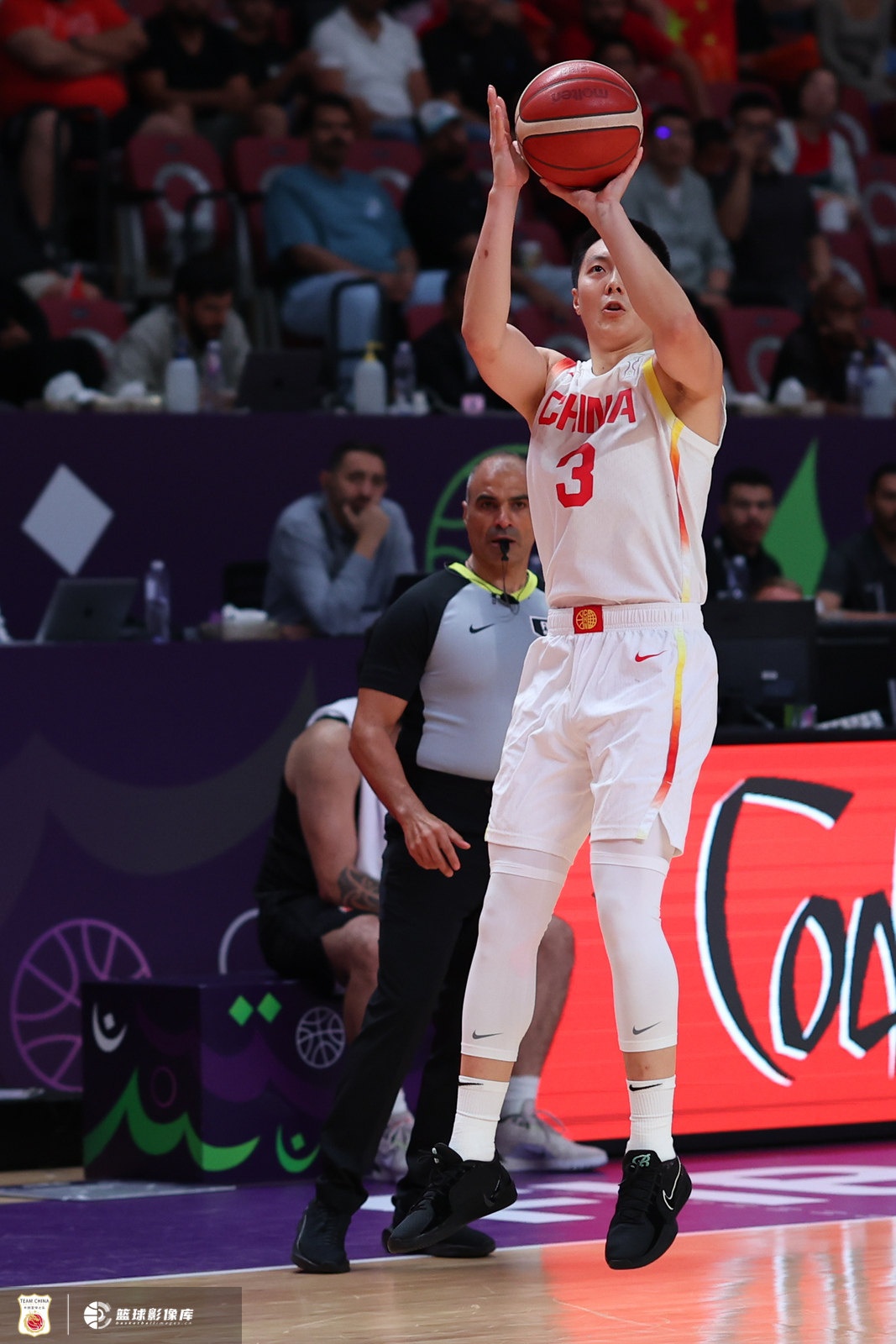 包含太狠了！山东男篮主帅复盘备战CBA常规赛阿扎伦卡在法国队比赛中逆转，华盛顿奇才清晨外线爆发的词条爱游戏网站入口